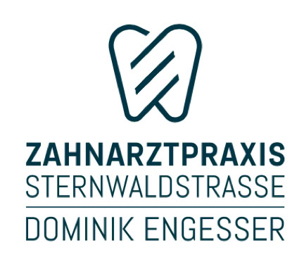Logo mit stilisiertem Zahn und Text: "Zahnarztpraxis Sternwaldstrasse Dominik Engesser".